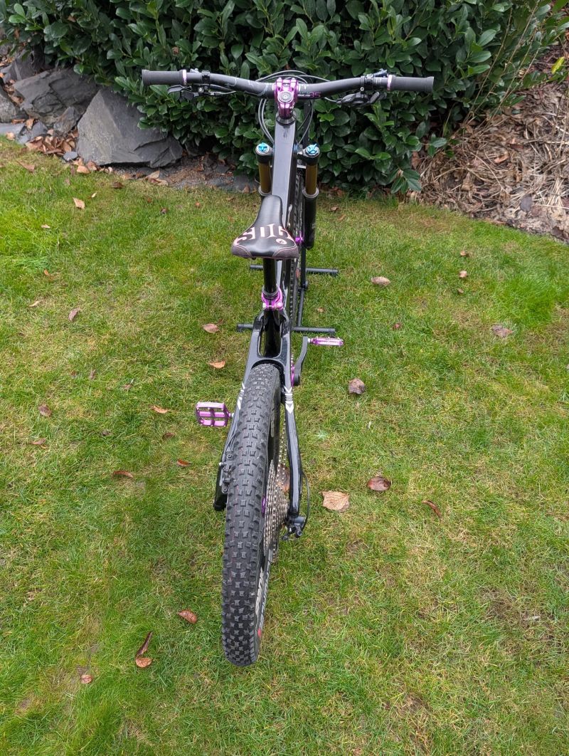 Karbonove celopero Tiny Rock Master S