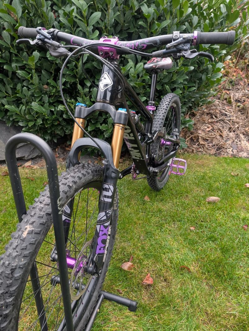 Karbonove celopero Tiny Rock Master S