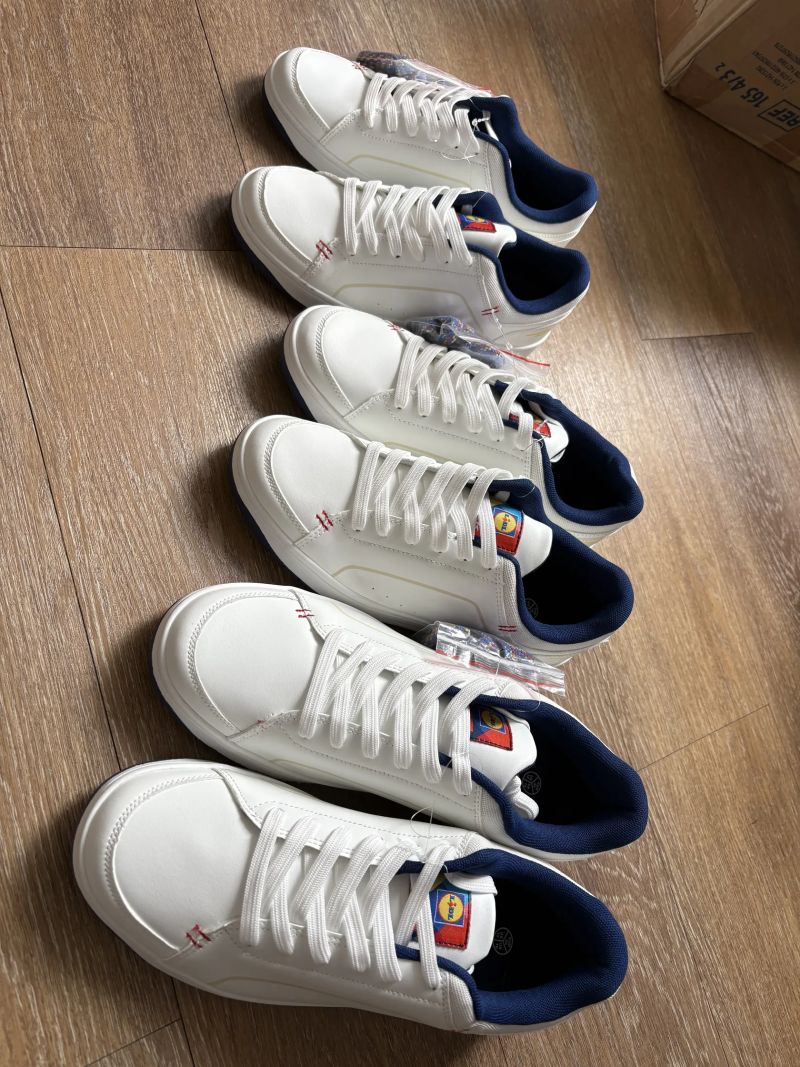 Pro Tour oblečený a doplňky 