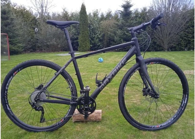 Krosové kolo na rámu Maxbike, osazení Shimano GRX