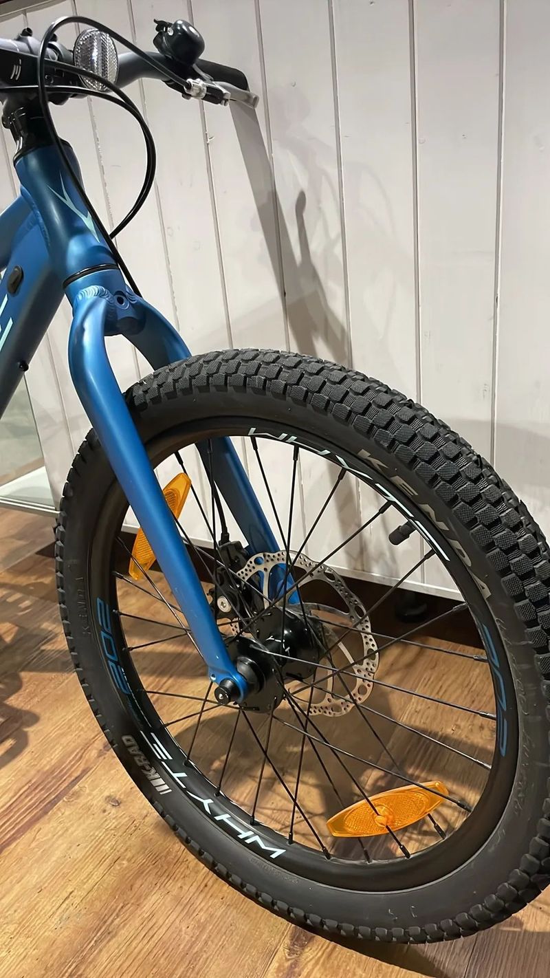 Whyte 202 - dětské trailové kolo / 9.9kg / kola 20"/ na výšku dítěte 100-125cm 