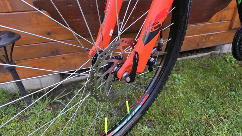 Dětské kolo 26" Rock Machine Storm vel. S postava 150-168cm minimálně použité.