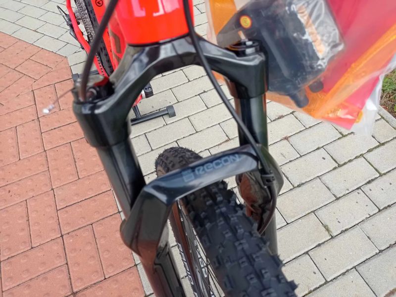 Kellys Gate 50, velikost L, NOVÝ