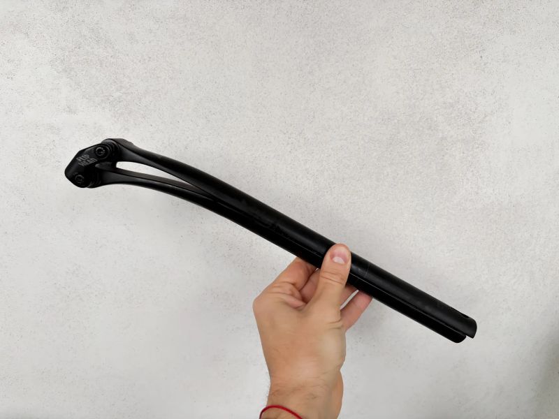 Karbonová sedlovka Canyon S15 VCLS 27.2mm