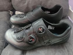 Shimano SH-XC702 vel. 43