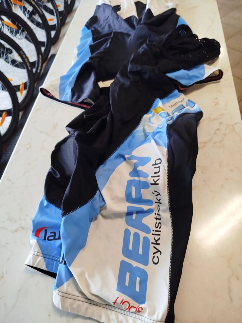 sada oblečení XL/XXL