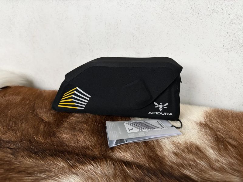 Brašna Apidura Racing bolt-on top tube 1l