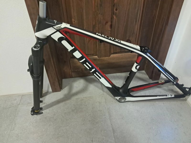 Cube karbon XS/27,5 + vzduch.vidlice Suntour Raidon 