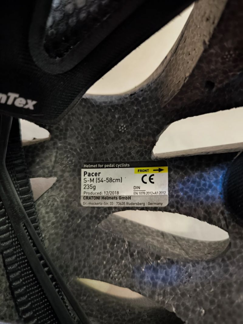 Prodám cyklistickou unisex helmu Cratoni Pacer MTB S–M (54–58 cm)