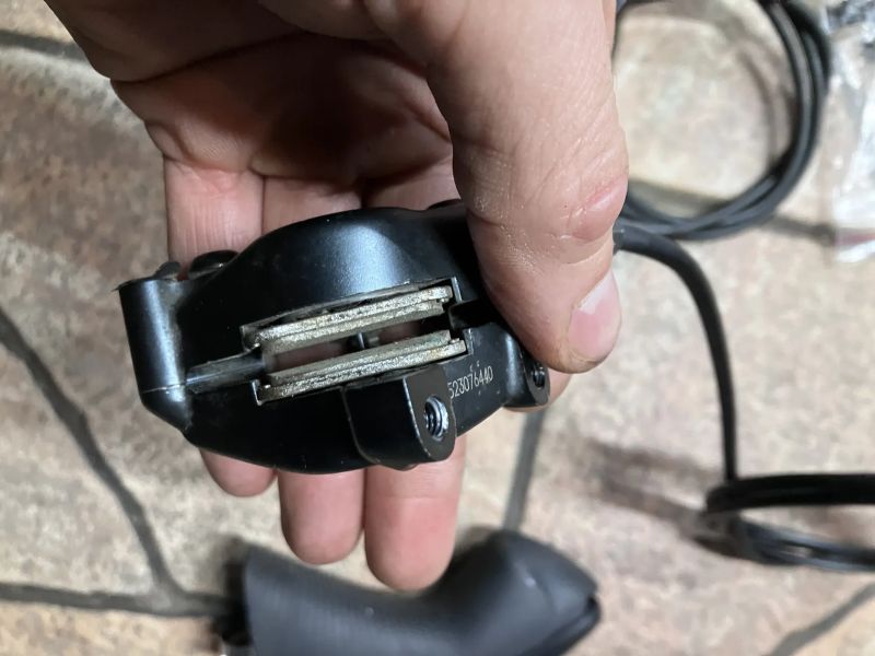 Sram Force axs páky brzdy třmeny řazení