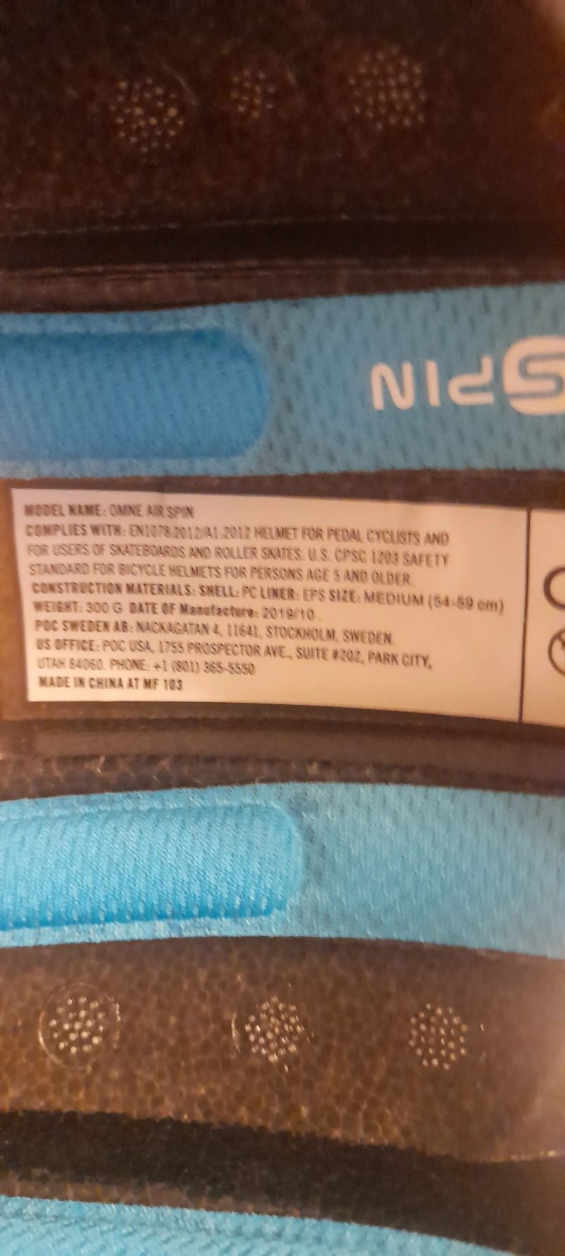 Prodám cyklistickou helmu POC 