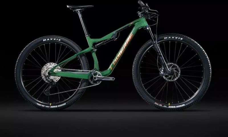 NOVÉ celoodpružené kolo Lapierre XR 5.9 s karbonovým rámem / odpružení FOX / řazení 1x12speed