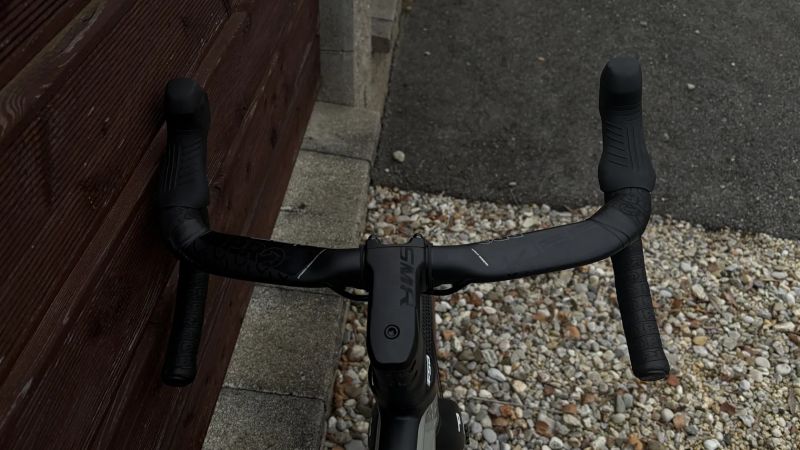 gravel Pells x bezdrátové Shimano GRX 1x12