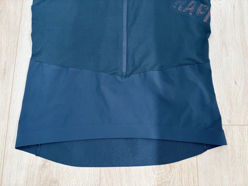 Silničářský/ gravel dres od špičky v oboru- Rapha Pro Team Gravel