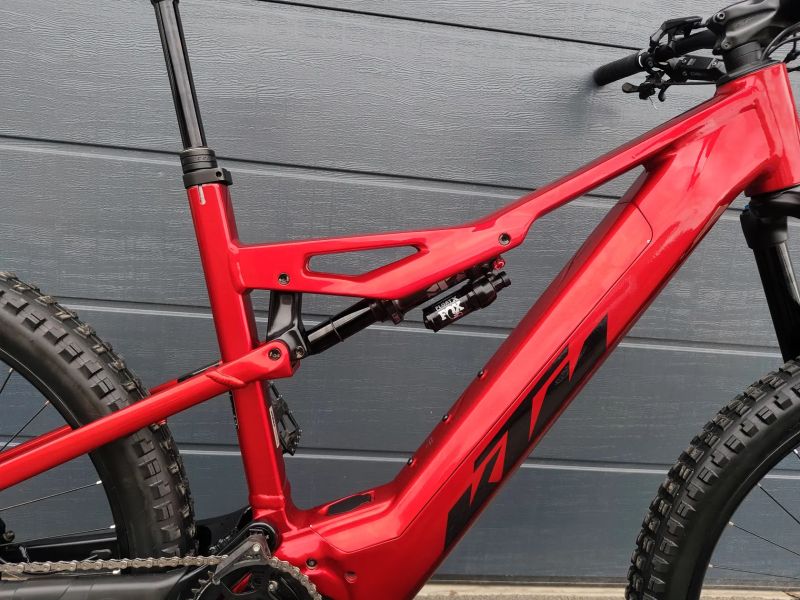 KTM MACINA KAPOHO 7971 CHROME RED