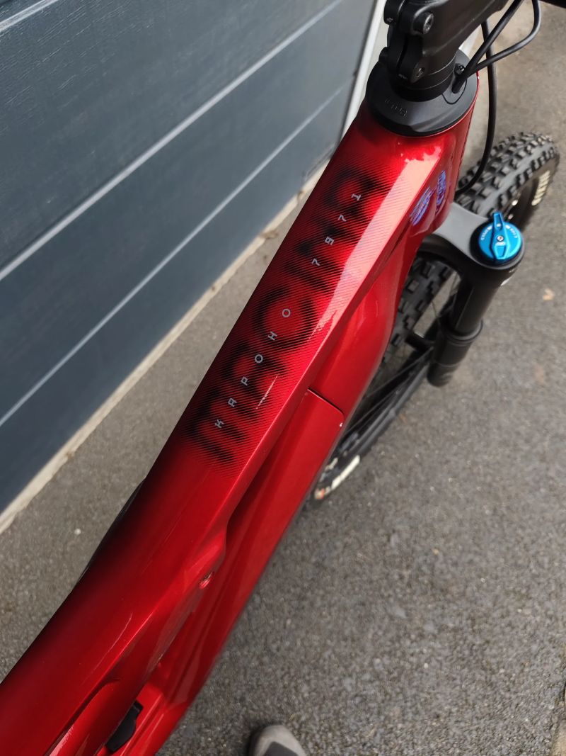 KTM MACINA KAPOHO 7971 CHROME RED