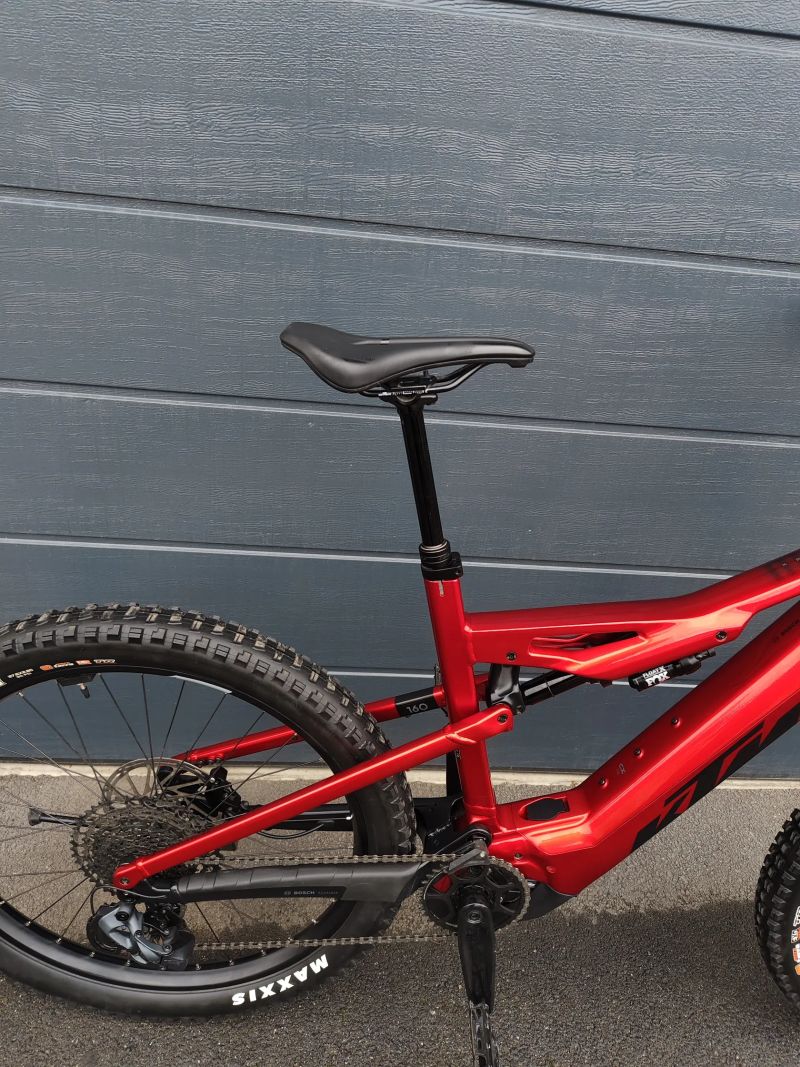 KTM MACINA KAPOHO 7971 CHROME RED