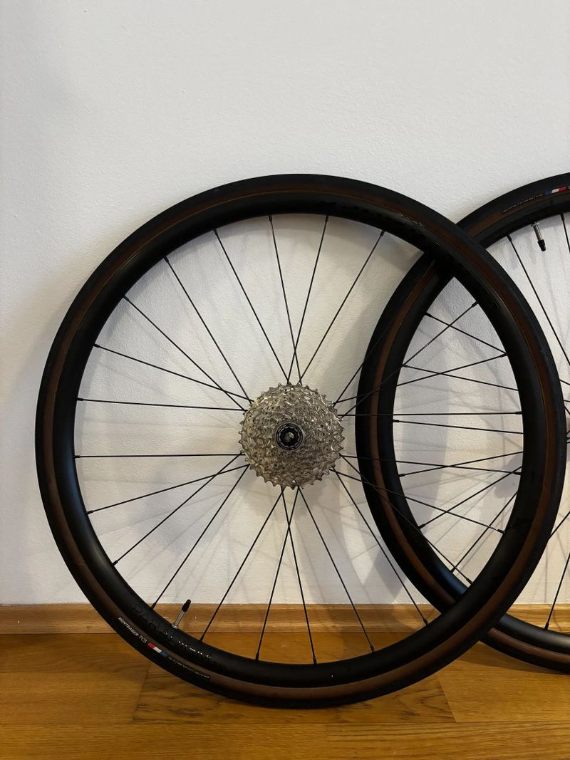 Ráfky Bontrager Paradigm SL (vč. pláštů a kazety)