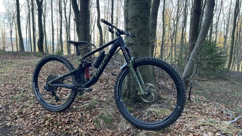 Rám Ghost Riot trail/am cf vel.M