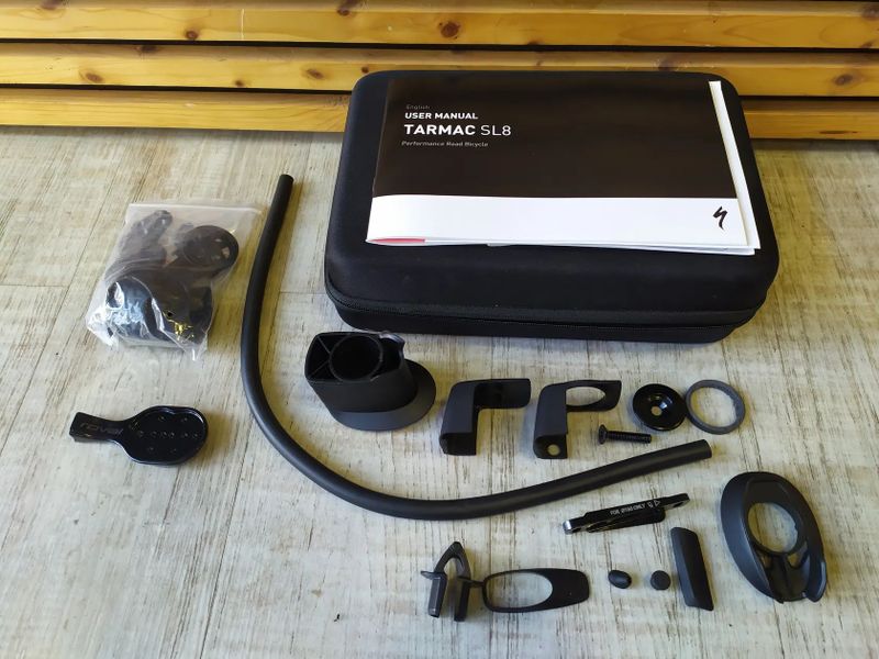 TARMAC SL8 + ROVAL RAPIDE KOKPIT