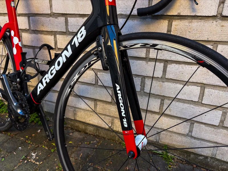 PRODÁM ZÁVODNÍ KOLO ARGON 18 OSAZENÝ ELEKTRONICKOU SHIMANO ULTEGRA 