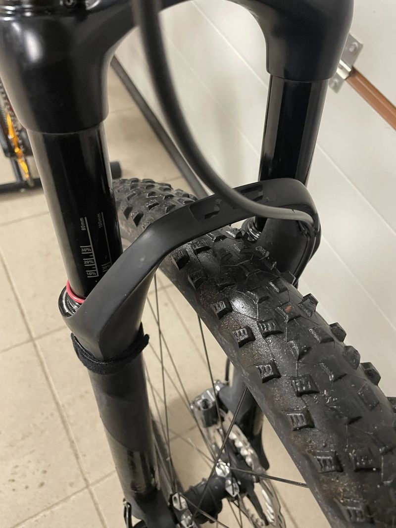 zavodni Canyon Exceed CF SLX, vel. XS, 27,5