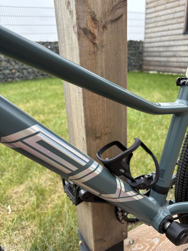 Superior F.L.Y. 24 DB, záruka do 1/2027, TOP STAV