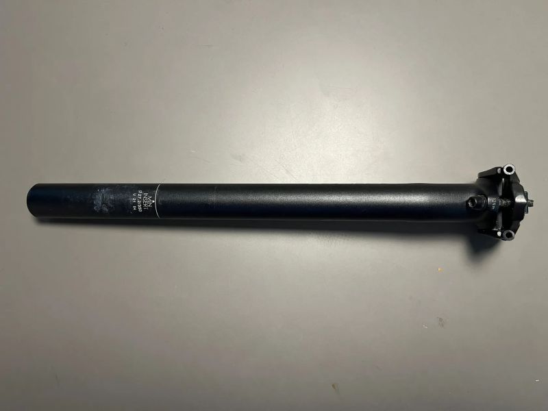 Sedlo + sedlovka Forza Stratos