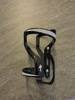 Prodám NOVÝ košík Specialized Zee Cage II