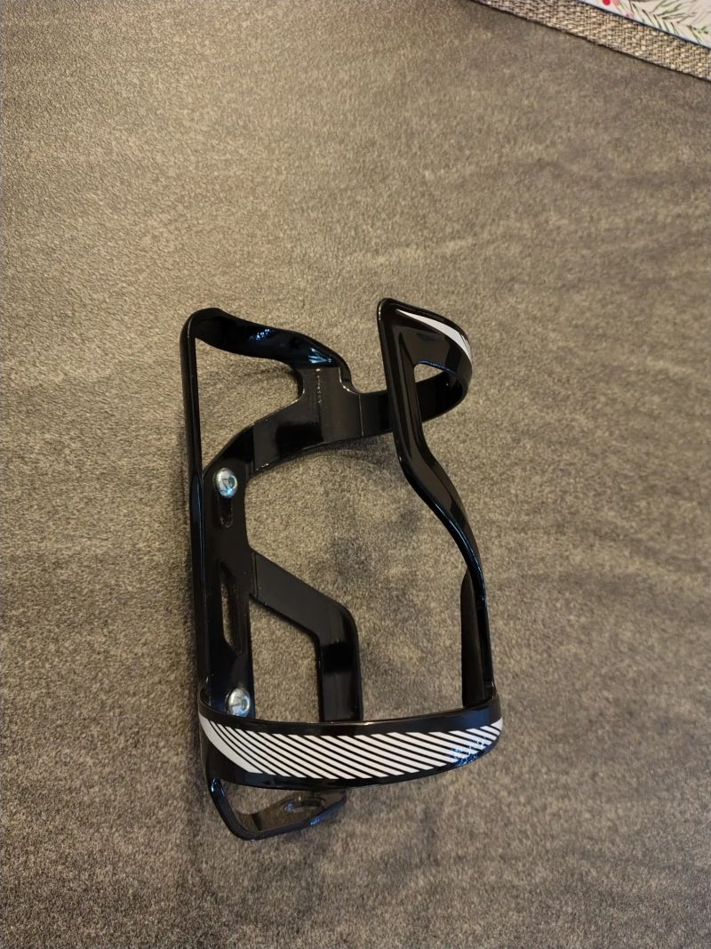 Prodám NOVÝ košík Specialized Zee Cage II