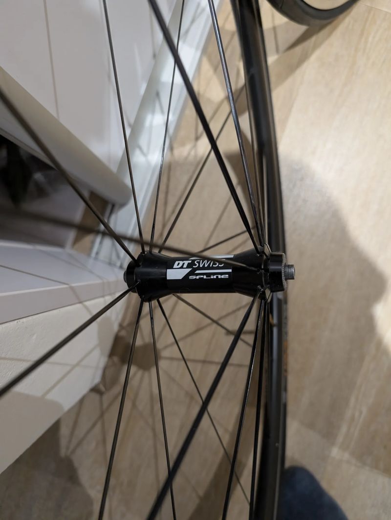 DT Swiss zapletená kola