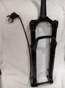 ROCK SHOX - Reba 100 mm Boost Nová