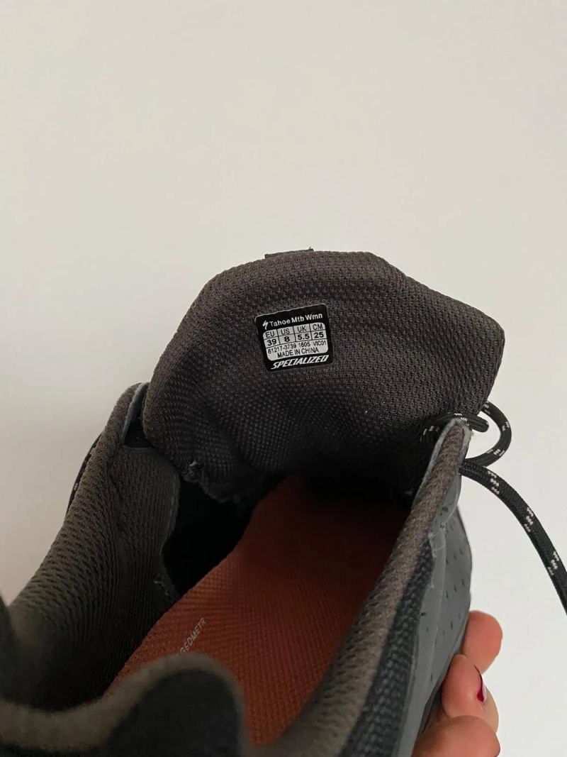 Dámské tretry Specialized TAHOE SHOE vel. 39 WMN BLK