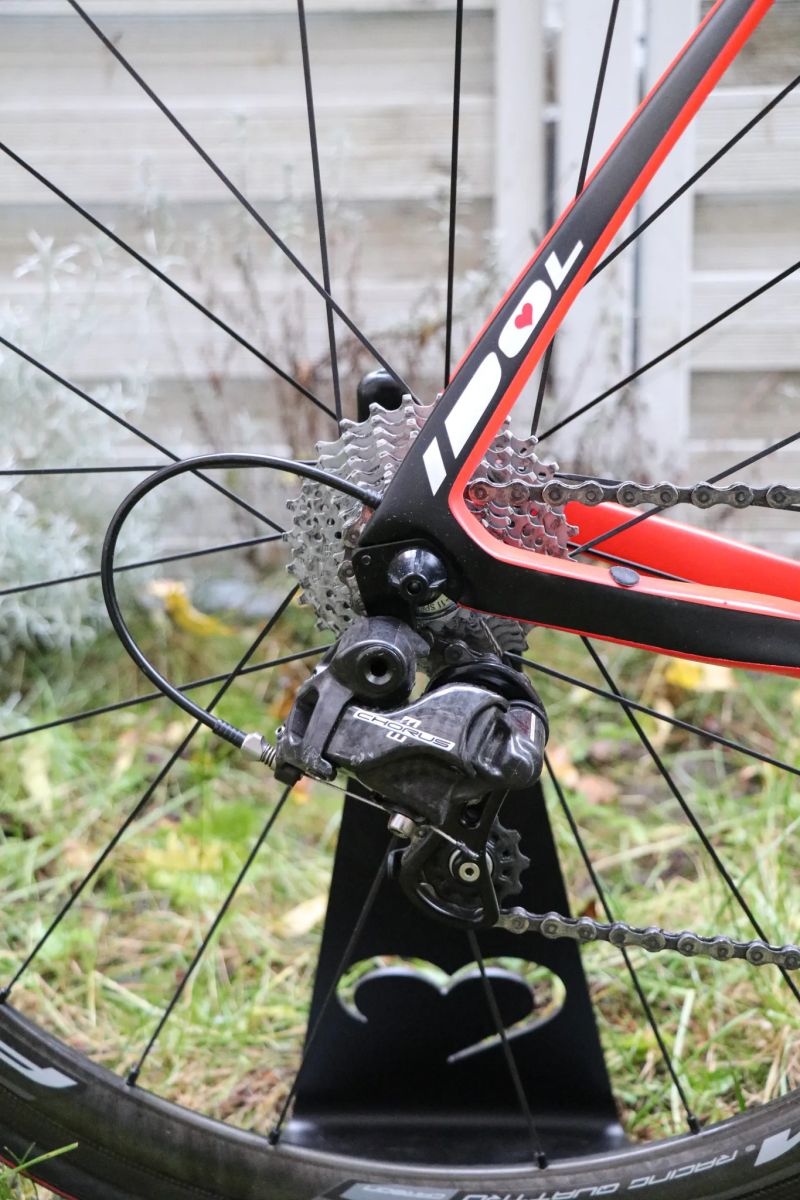 De Rosa Idol, karbon kola Fulcrum, Campagnolo Chorus Carbon