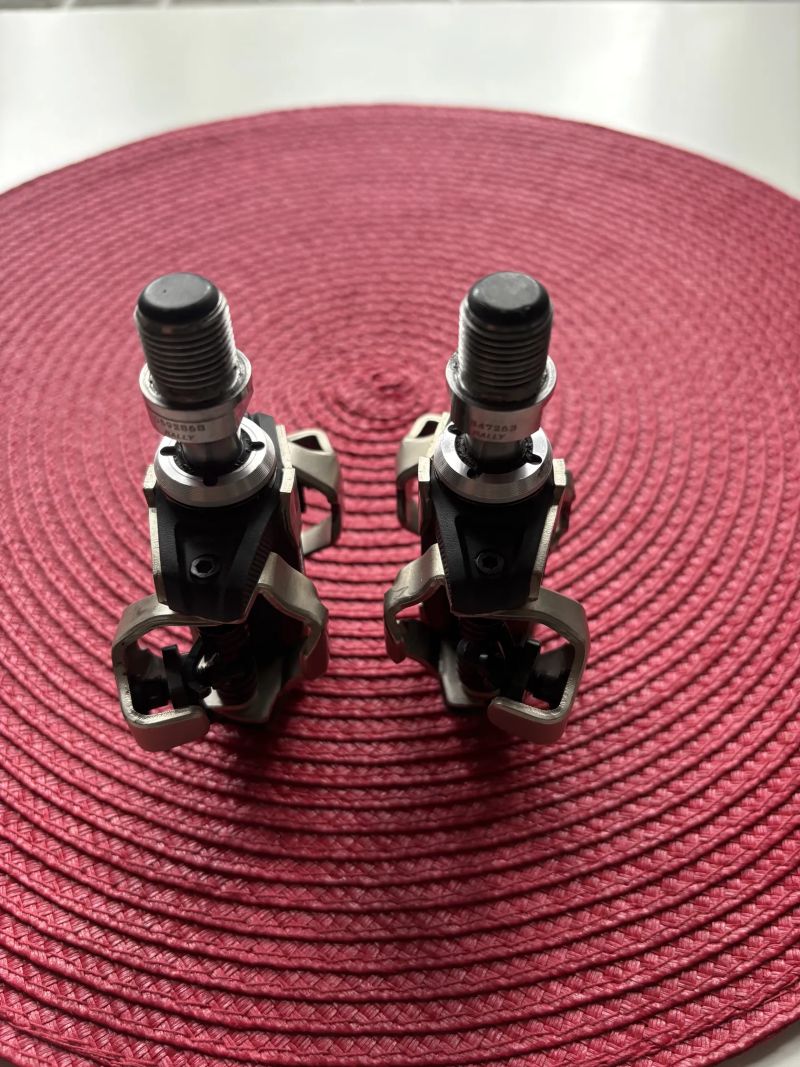 Pedály Garmin Rally™ XC200 - Měřič výkonu se dvěma snímači