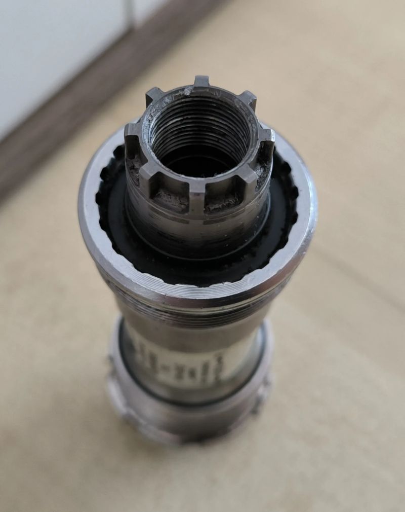 Shimano Ultegra ITAL octalink osa