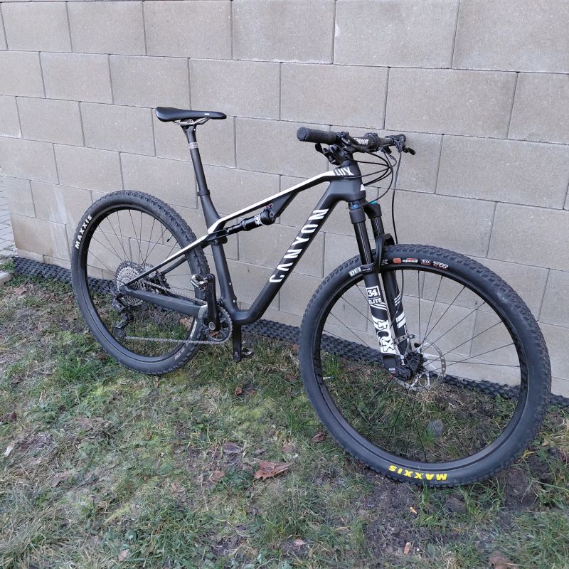 Canyon Lux CF SL 7.0 2020 - platí do smazání