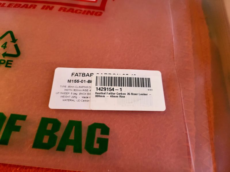 Nové Renthal Fatbar Carbon 35 V2 DH- spec.