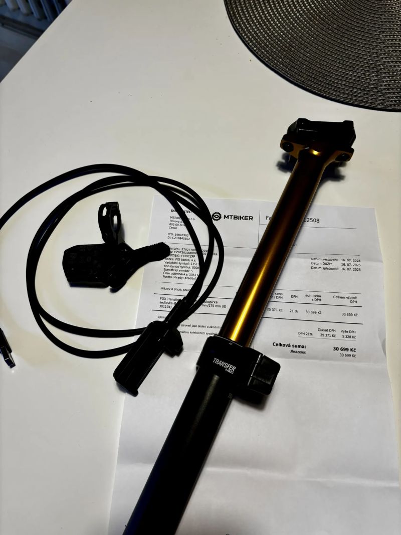Bezdrátová teleskopická sedlovka FOX transfer neo