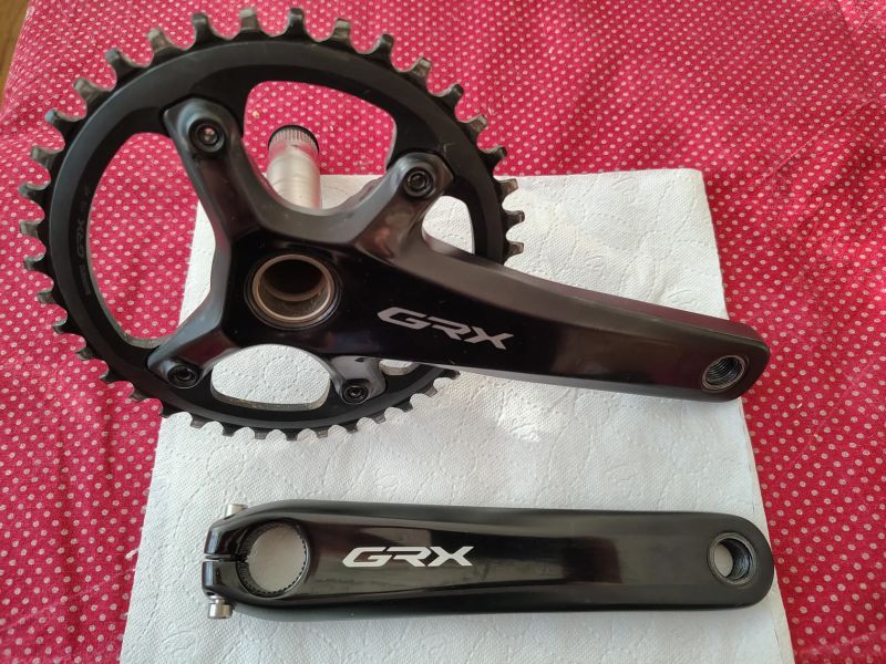 Shimano GRX (FC-RX810) 172.5mm, 40 zubů 
