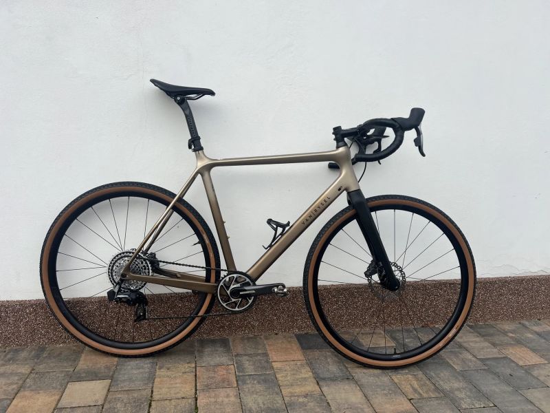 Gravel Van Rysel EDR OFF Road vel L na elektrické sadě Sram Force AXS