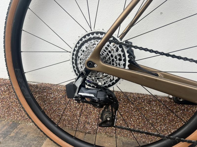 Gravel Van Rysel EDR OFF Road vel L na elektrické sadě Sram Force AXS