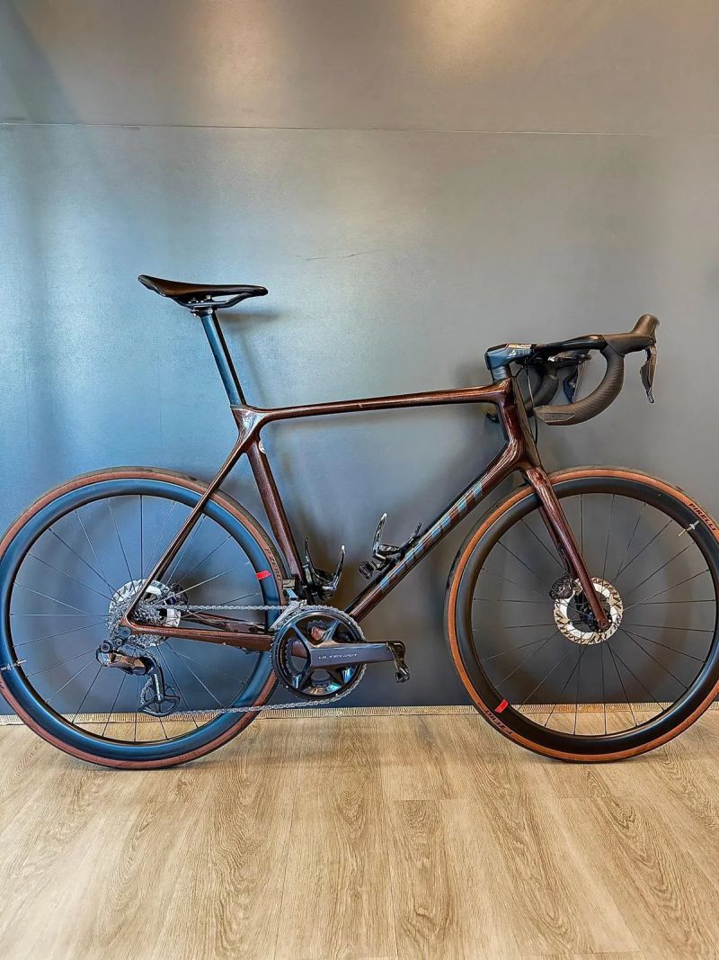 Giant TCR Advanced 2023 – Ultegra Di2 12s – Full Carbon Upgrade