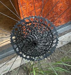 Prodám kazetu Sram XG 1275 