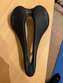 Selle Italia SLR boost superflow 145x248