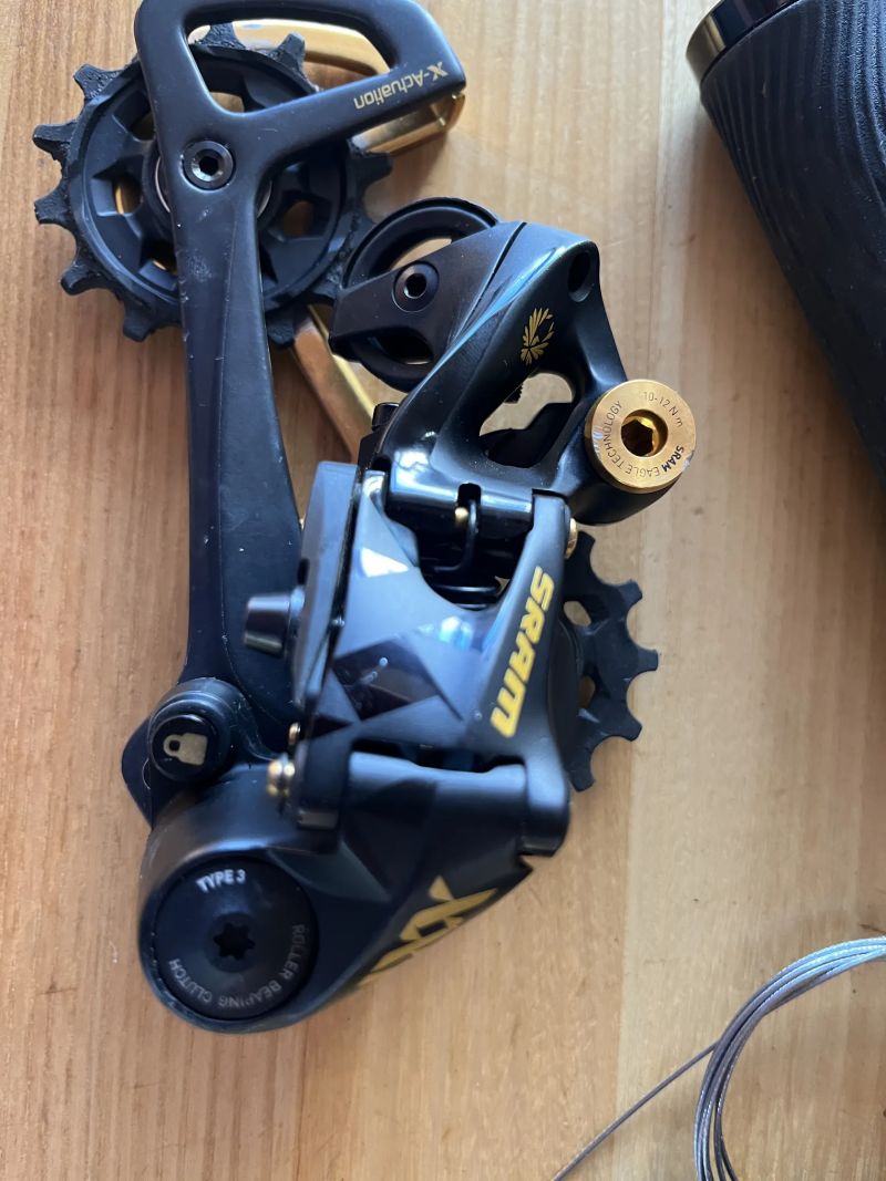 prodám přehazovačku Sram XX1 12s + řazení ( zlatá - bílá )