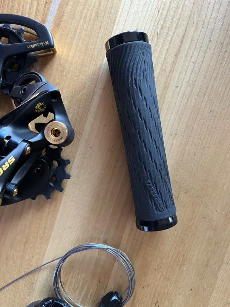 prodám přehazovačku Sram XX1 12s + řazení ( zlatá - bílá )