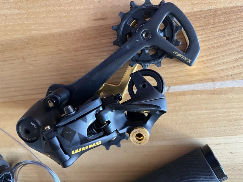 prodám přehazovačku Sram XX1 12s + řazení ( zlatá - bílá )