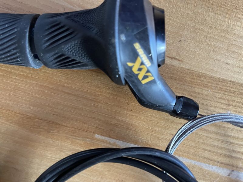 prodám přehazovačku Sram XX1 12s + řazení ( zlatá - bílá )