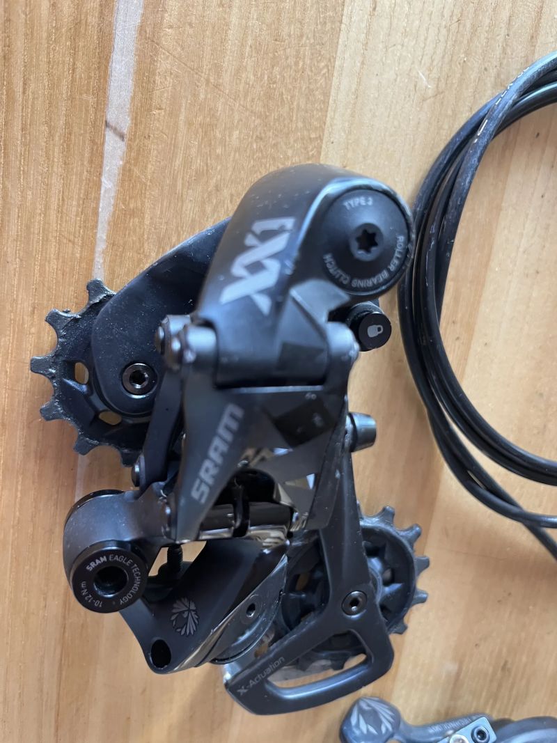 prodám přehazovačku Sram XX1 12s + řazení ( zlatá - bílá )